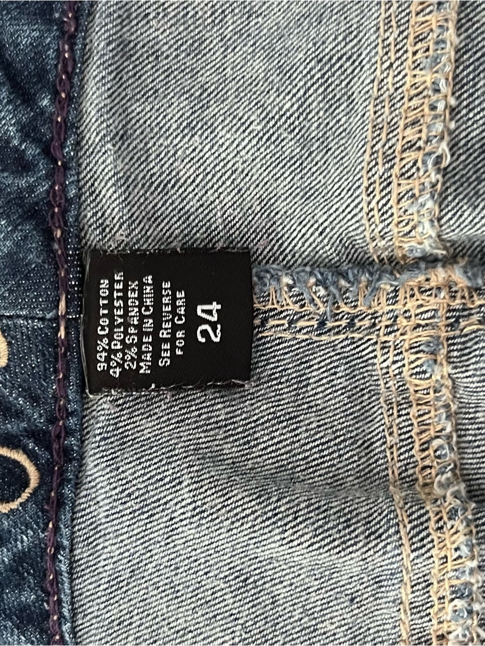 Ariya  Women’s Dark Wash Bootcut Jean Blue with whiskering contrast stitching 3X - Picture 5 of 13